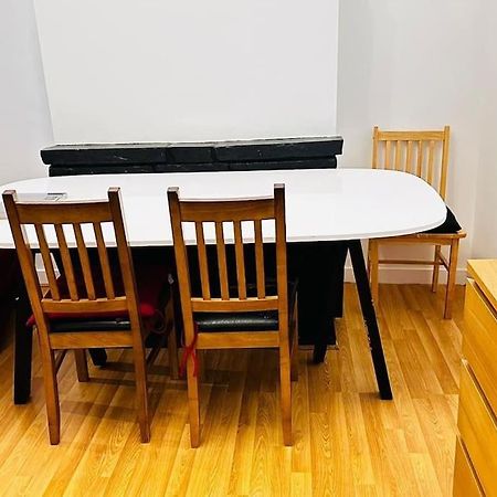 3 Bed House East London Home Esterno foto